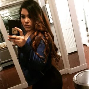 Meet your Posher, Alma